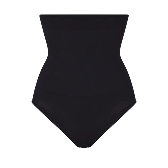 Skims core control brief size 2X - Picture 1 of 5